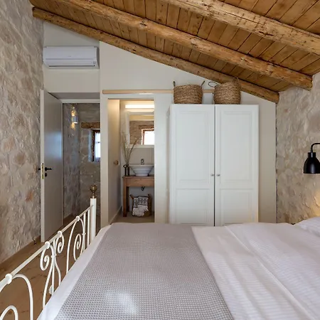 Paliokaliva And Tsilivi (Zakynthos)