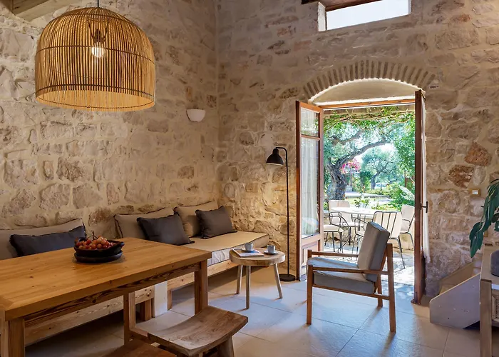 Aparthotel Paliokaliva Apartments&villas 3*